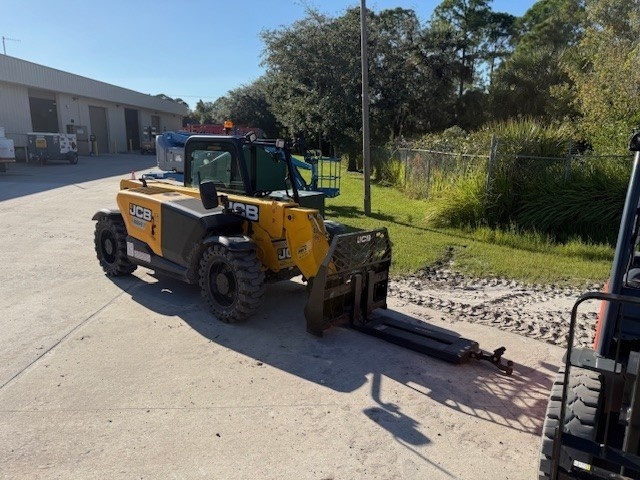 2023 JCB 505-20 TC-2