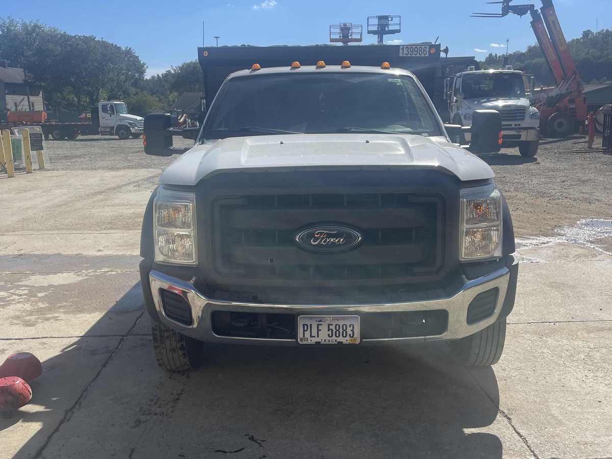 2016 Ford F550-1