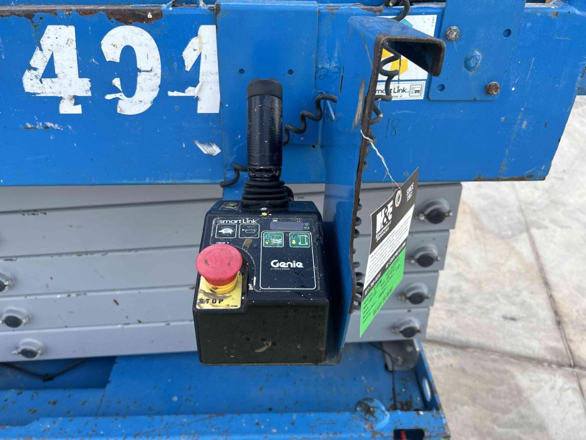 2016 Genie GS-4047