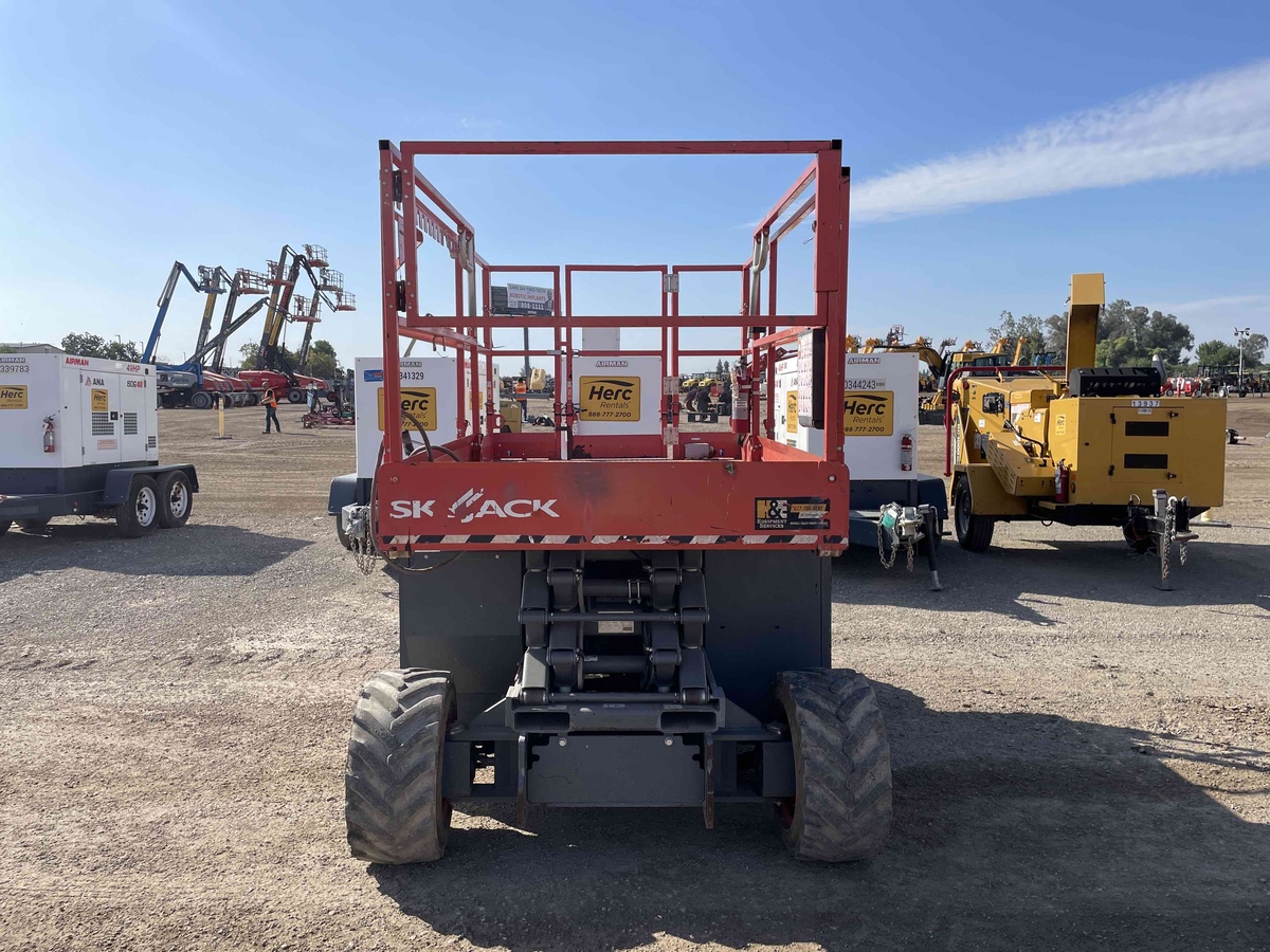 2018 Skyjack SJ-6826RT-3