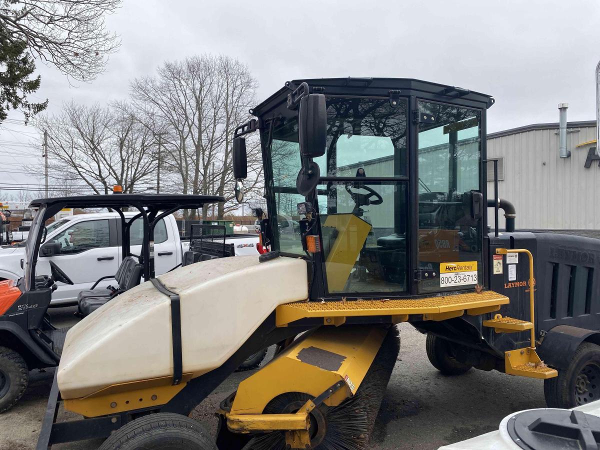 2018 LayMor SweepMaster 450-ST