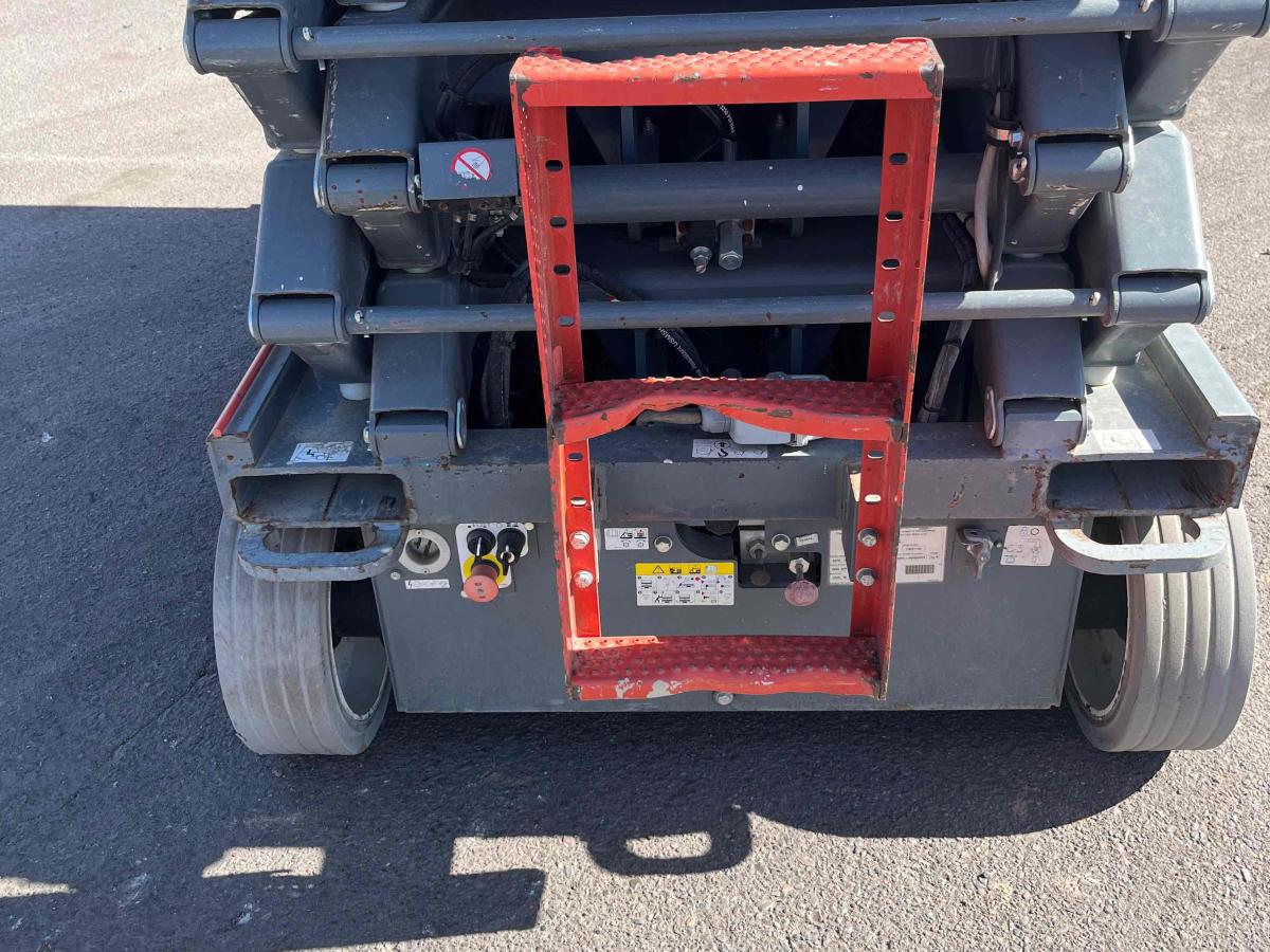 2016 Skyjack SJ4632