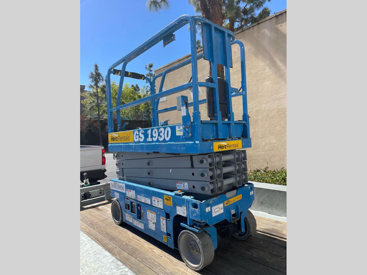 2018 Genie GS-1930