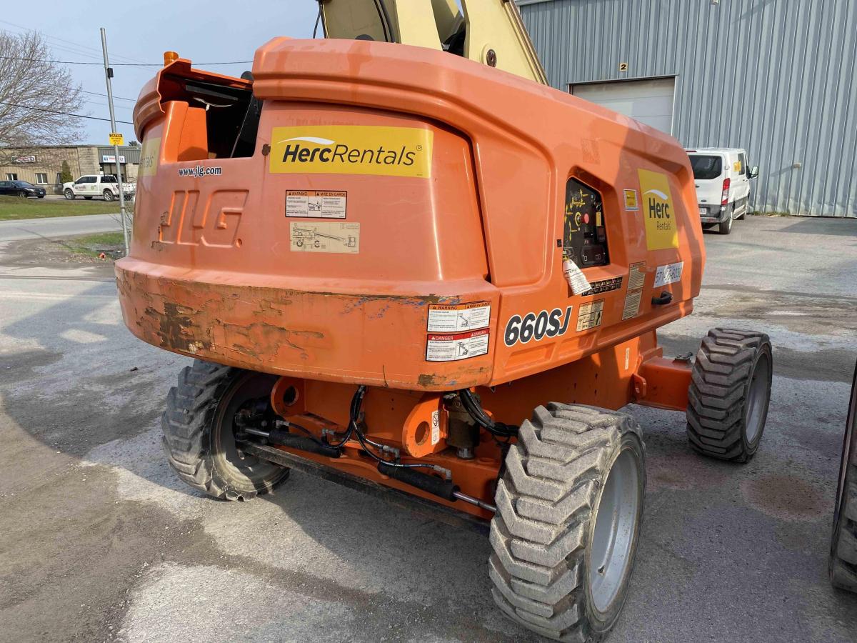 2017 JLG 660SJ-2