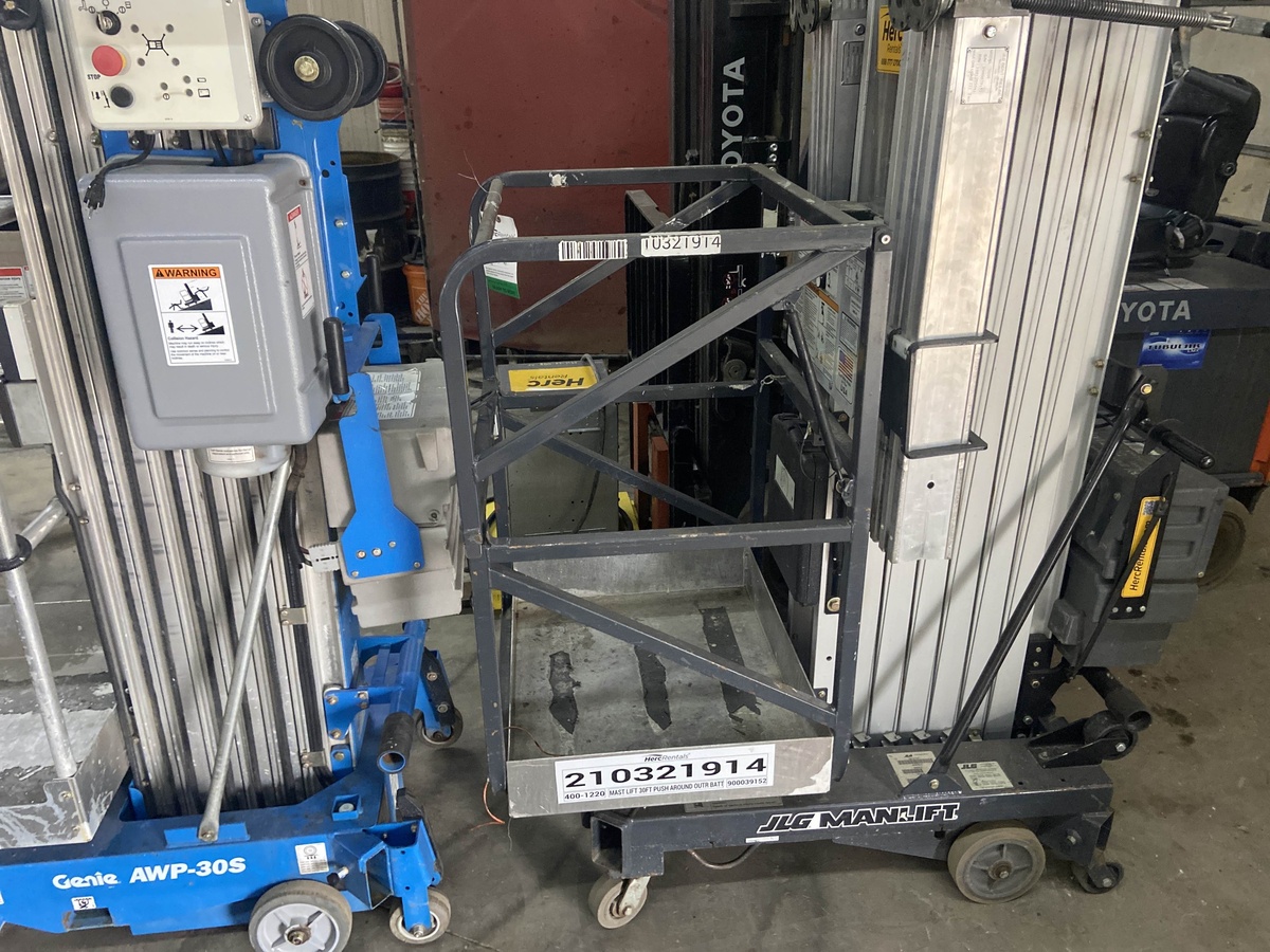 2020 JLG 30AM-8