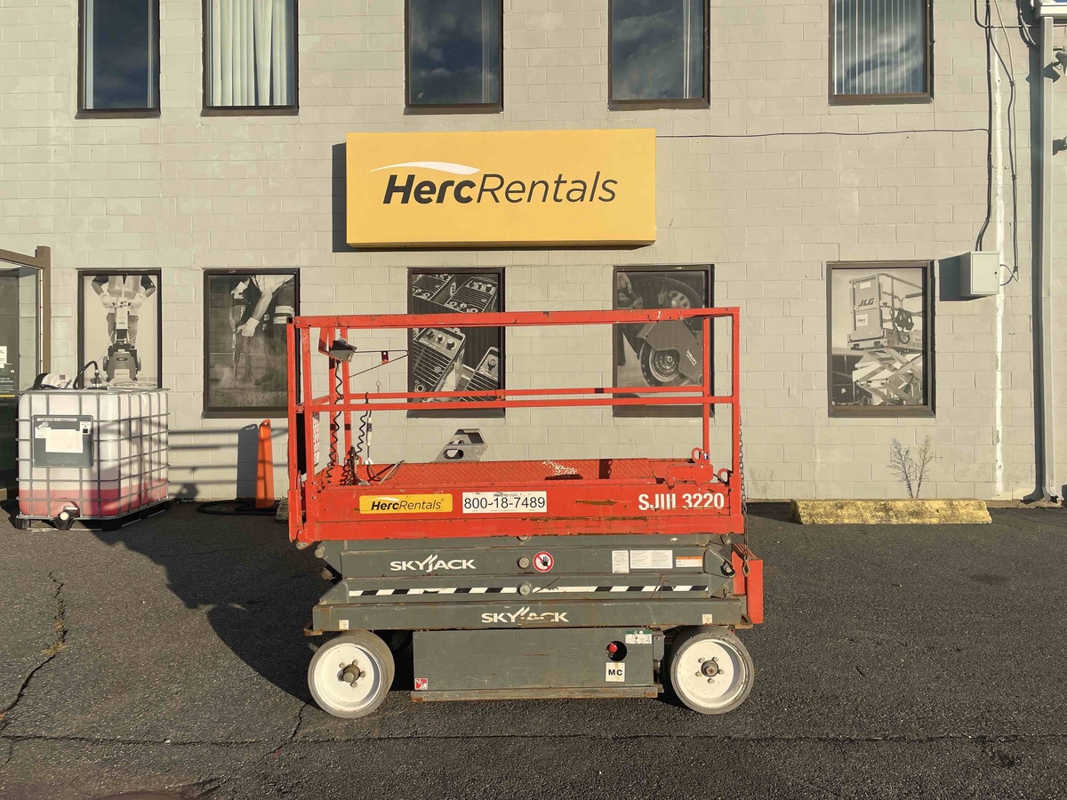 2017 Skyjack SJ-3220