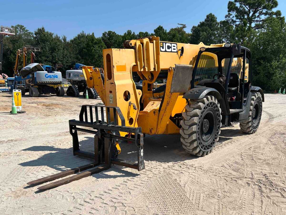 2019 JCB 512-56-1