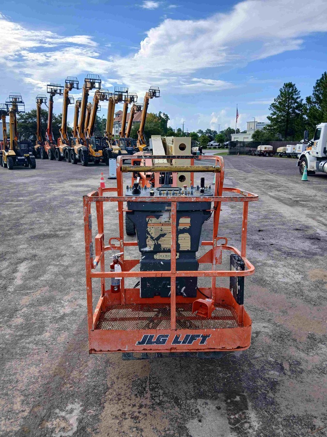 2018 JLG E400AJPN-6