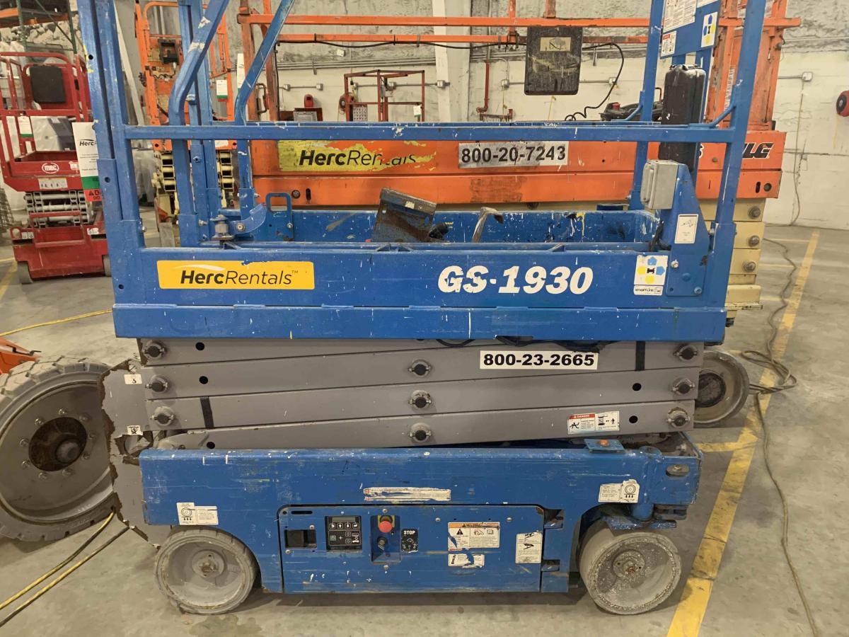 2018 Genie GS-1930