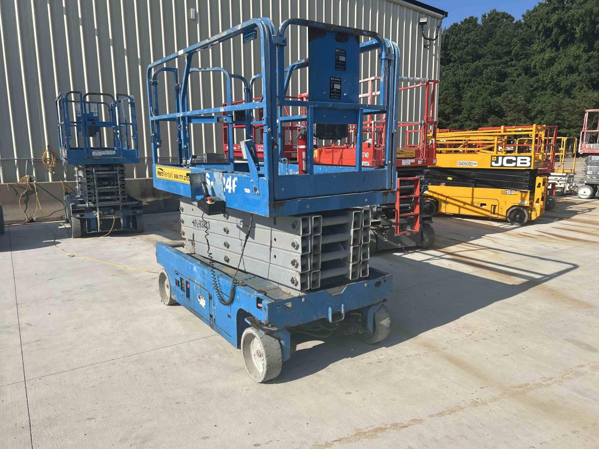 2016 Genie GS-3246-2