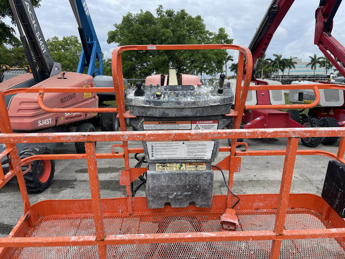2018 JLG 660SJ-9