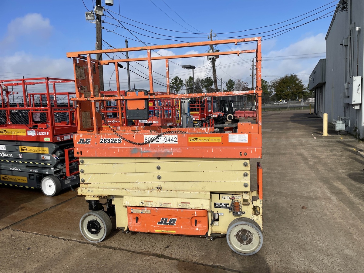 2018 JLG 2632ES-3