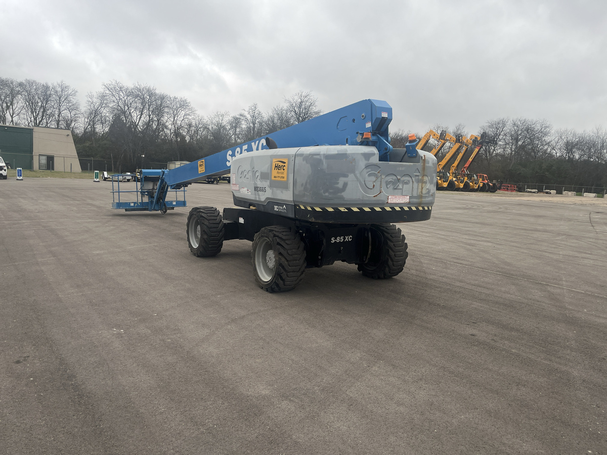 2018 Genie S-85-5