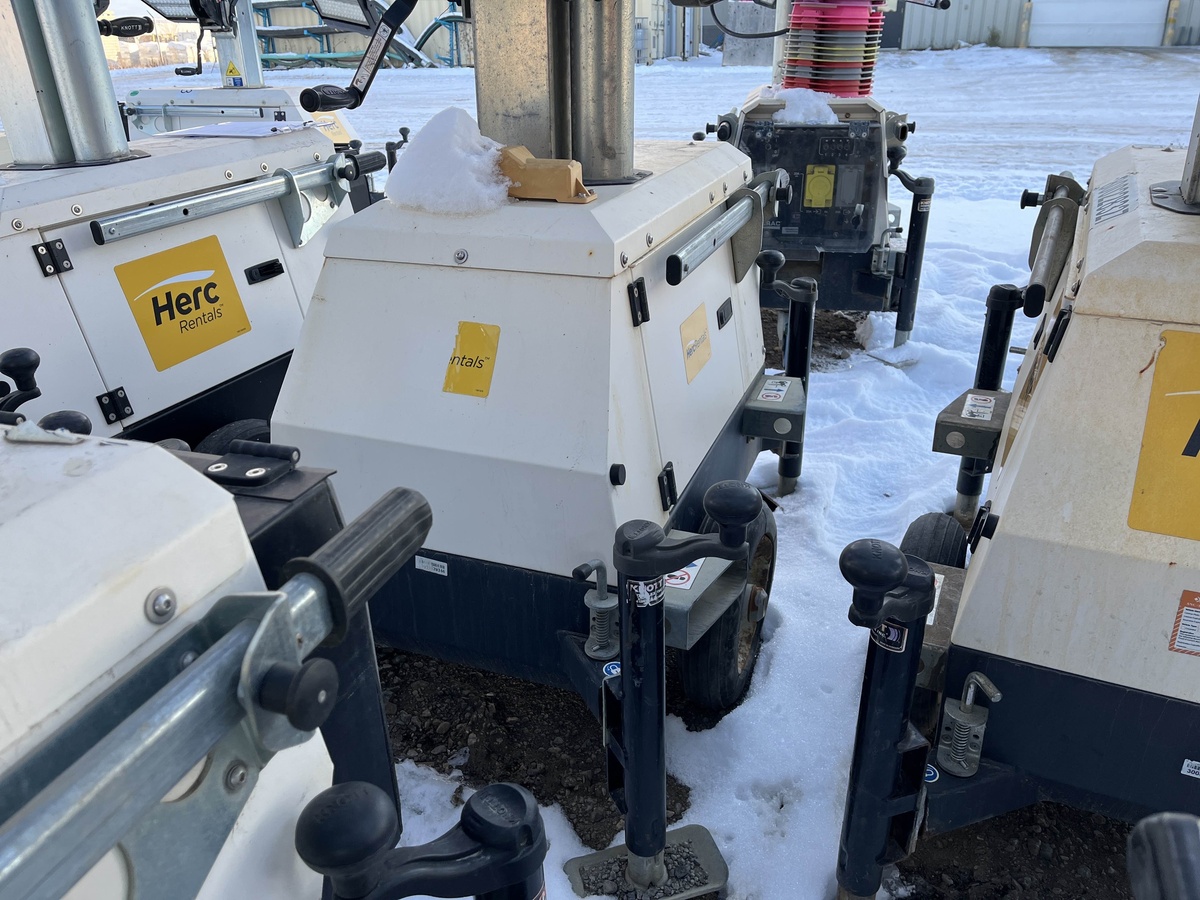 2017 Magnum PLT240-4