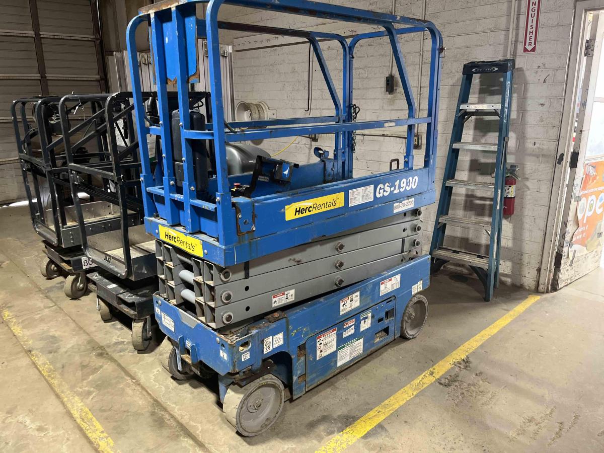 2018 Genie GS-1930