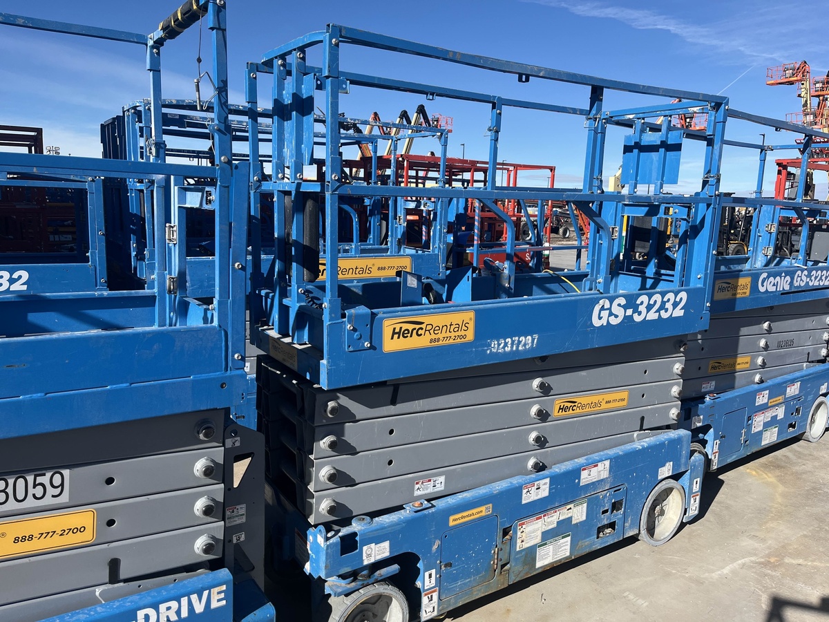 2018 Genie GS-3232-2