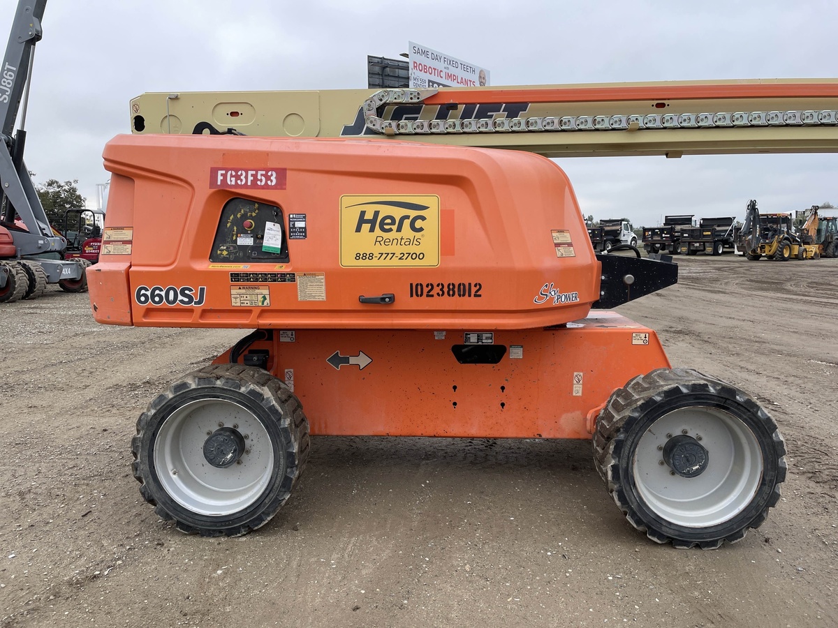 2018 JLG 660SJ-4