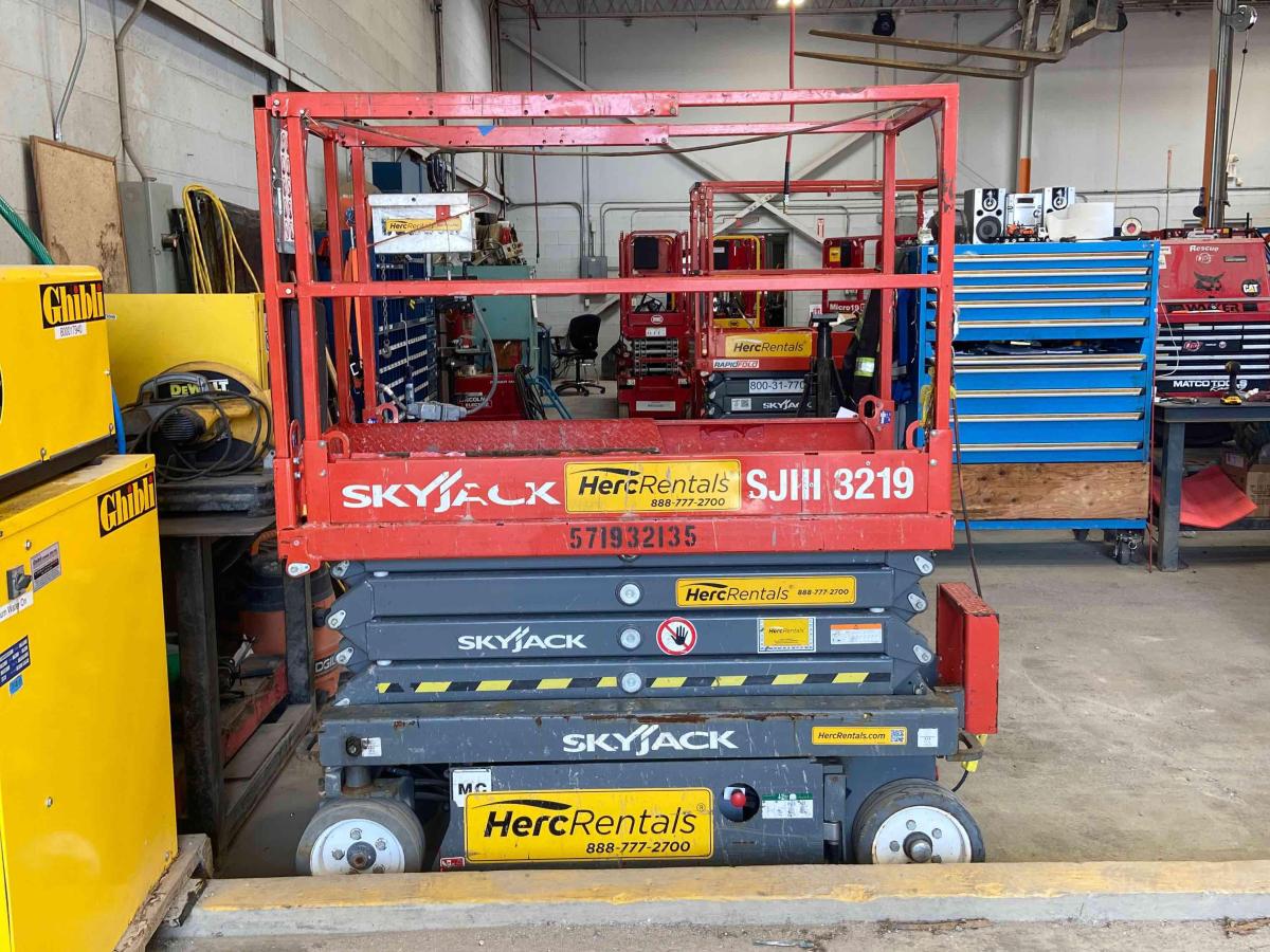 2015 Skyjack SJ3219