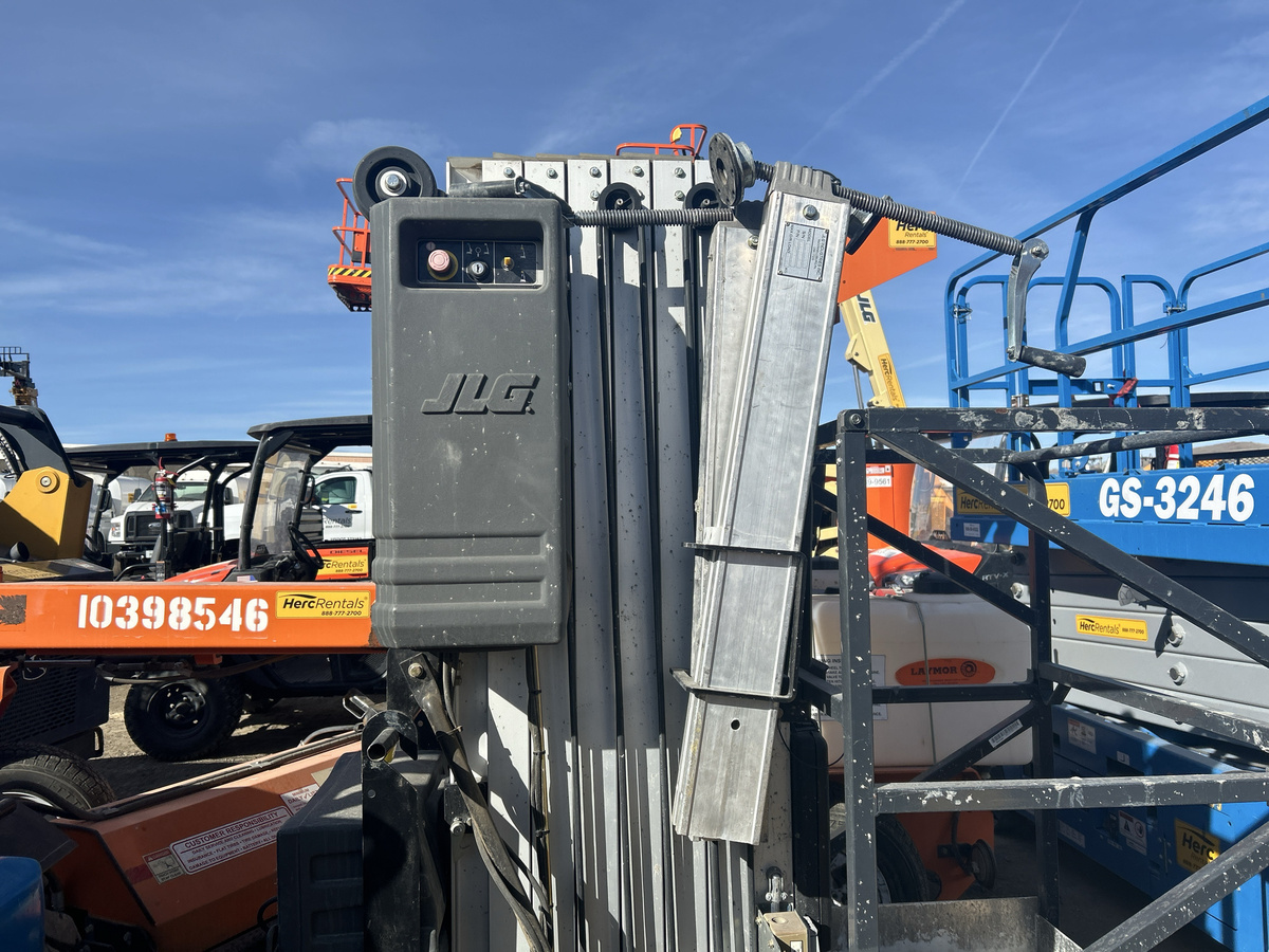 2020 JLG 30AM-11