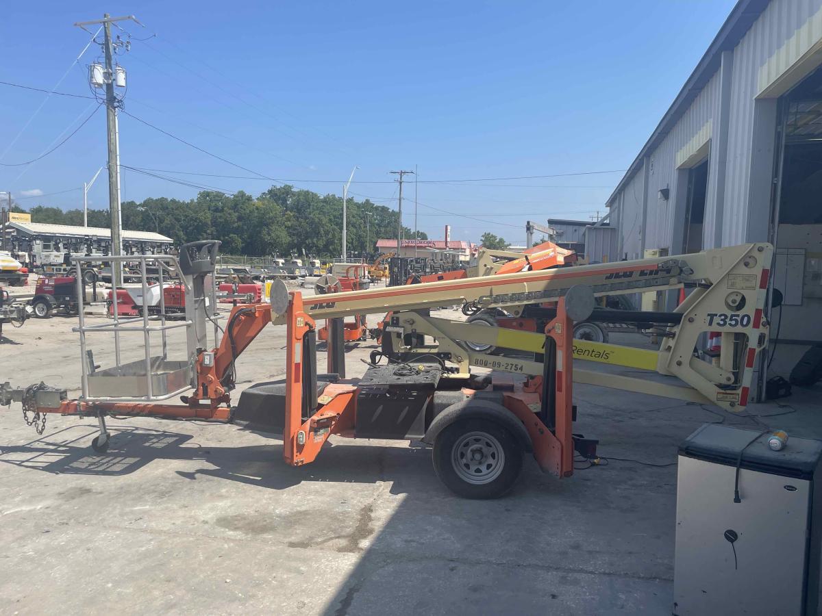 2016 JLG T350