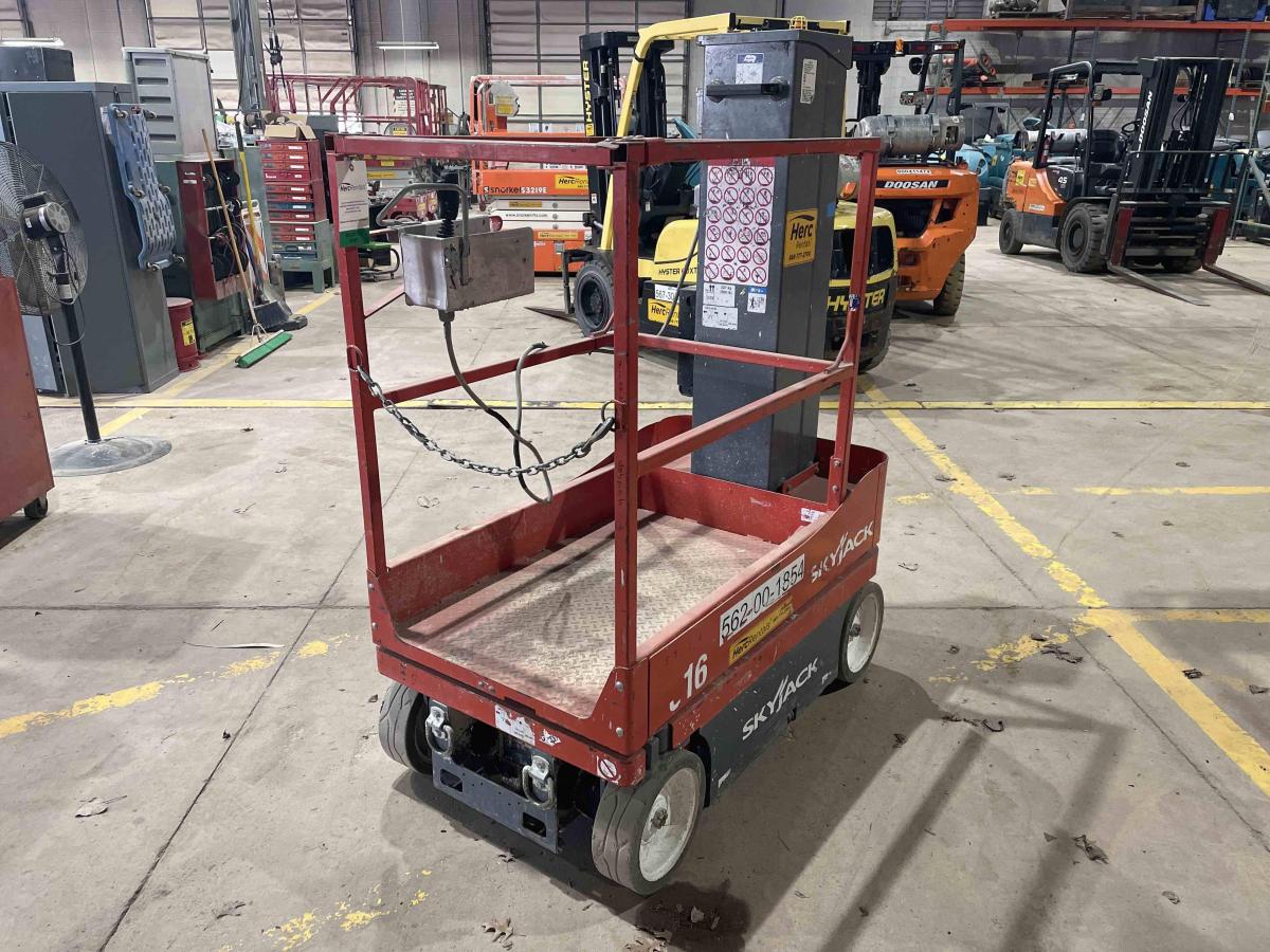 2019 Skyjack SJ16