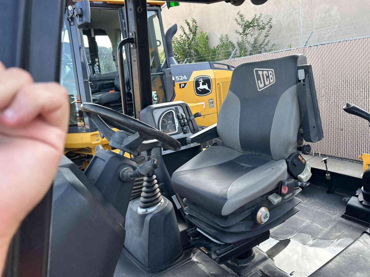 2021 JCB 3CX-7