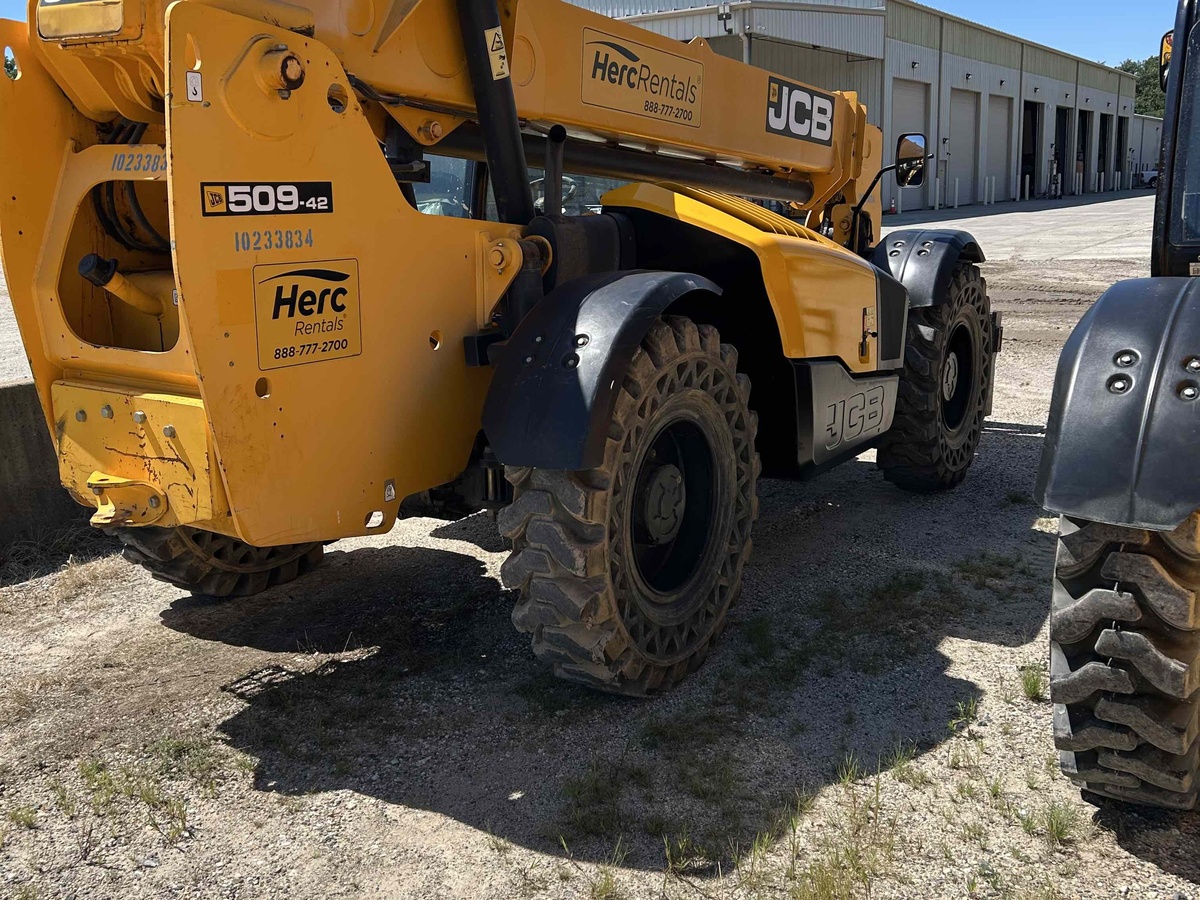 2018 JCB 509-42-3