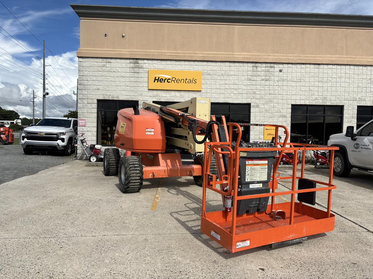 2018 JLG 450AJ