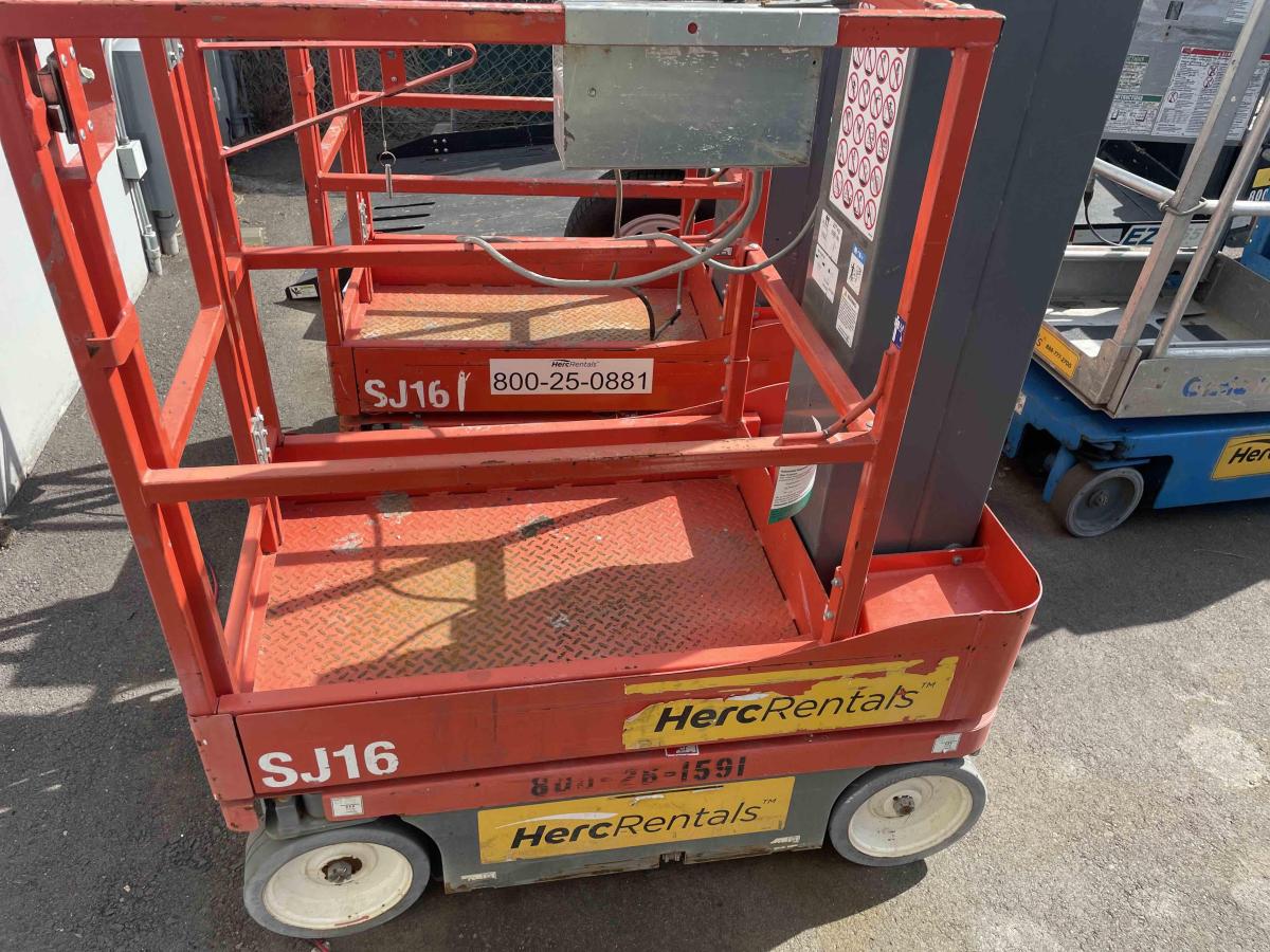 2019 Skyjack SJ16