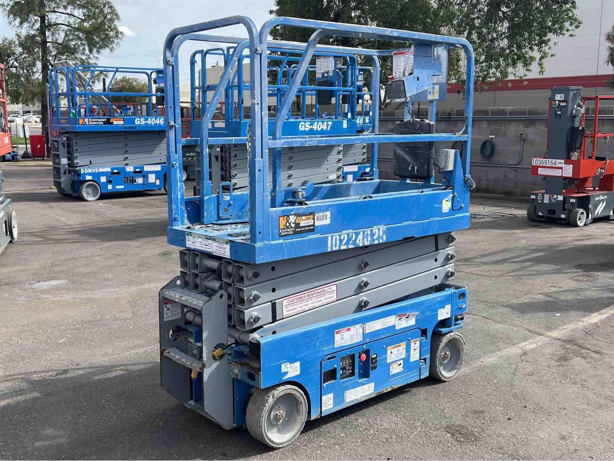2017 Genie GS-1930