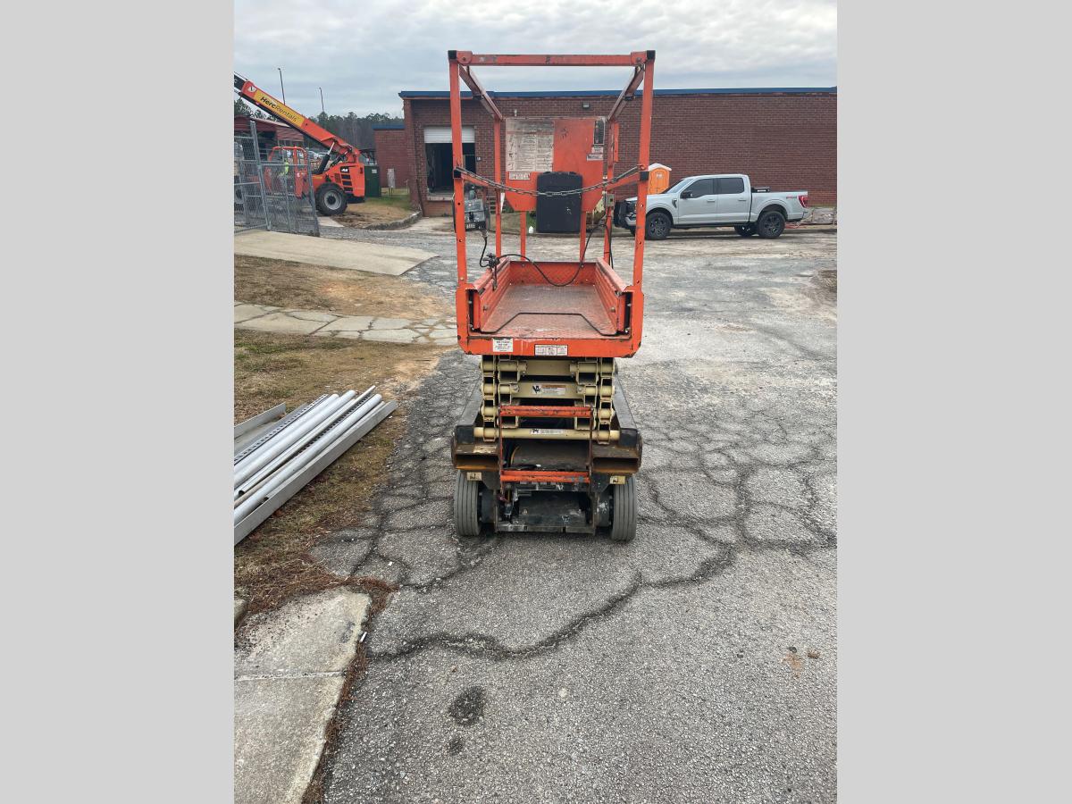 2018 JLG 1932R