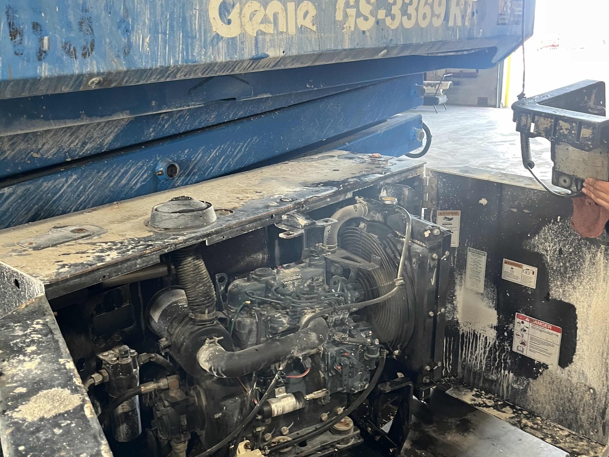2017 Genie GS-3369 RT-6