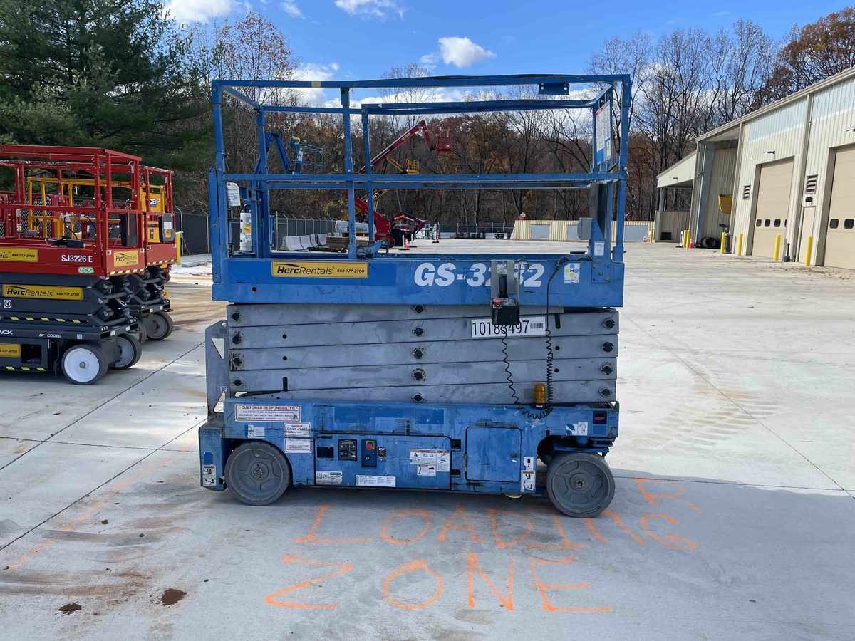 2016 Genie GS-3232-6