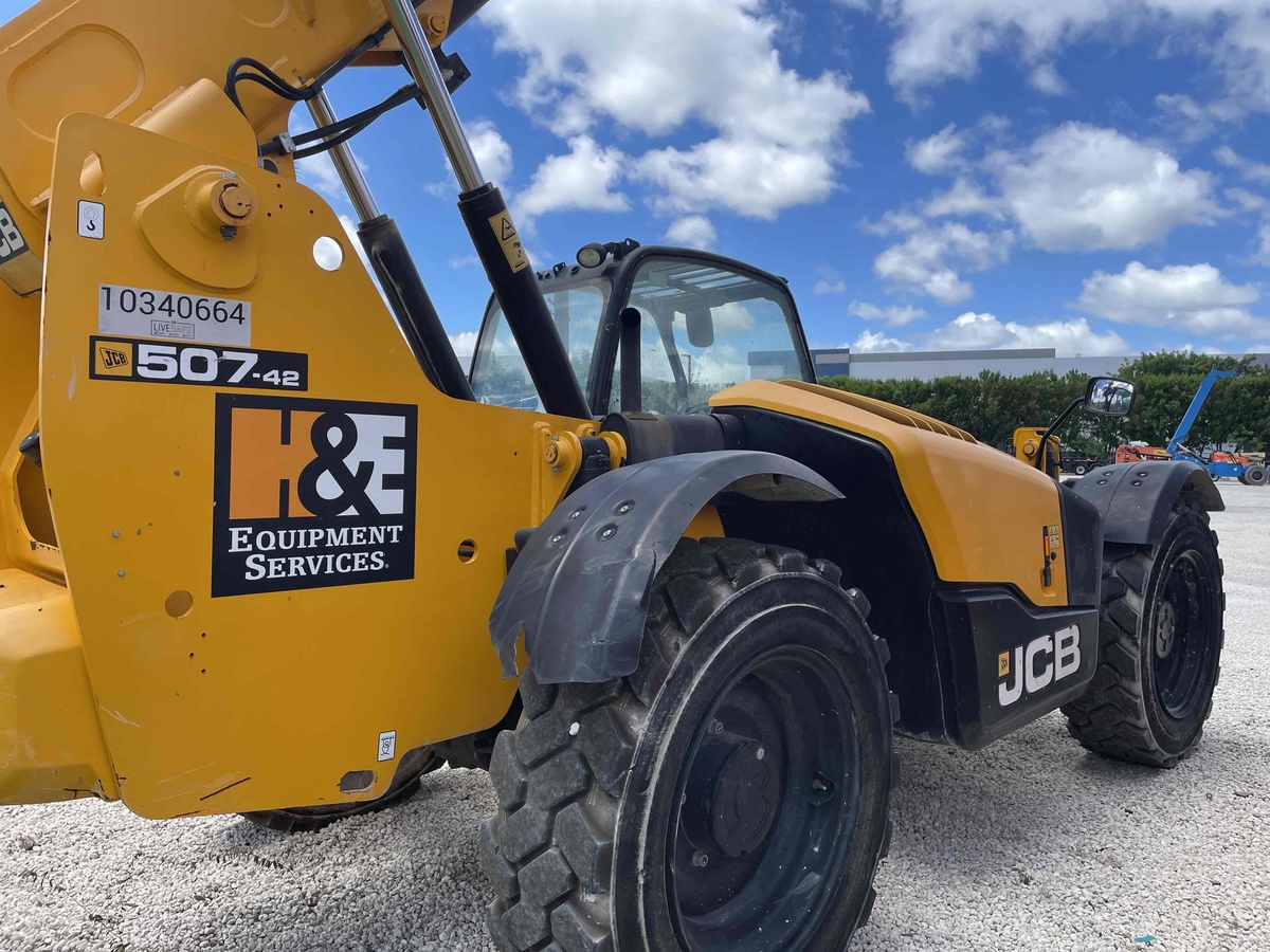 2022 JCB 507-42-5