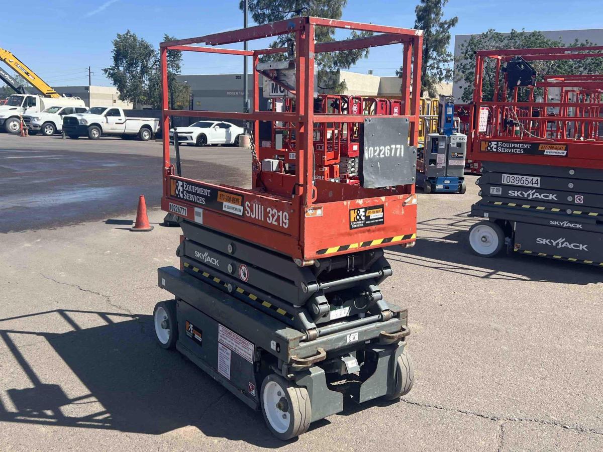 2017 Skyjack SJ3219