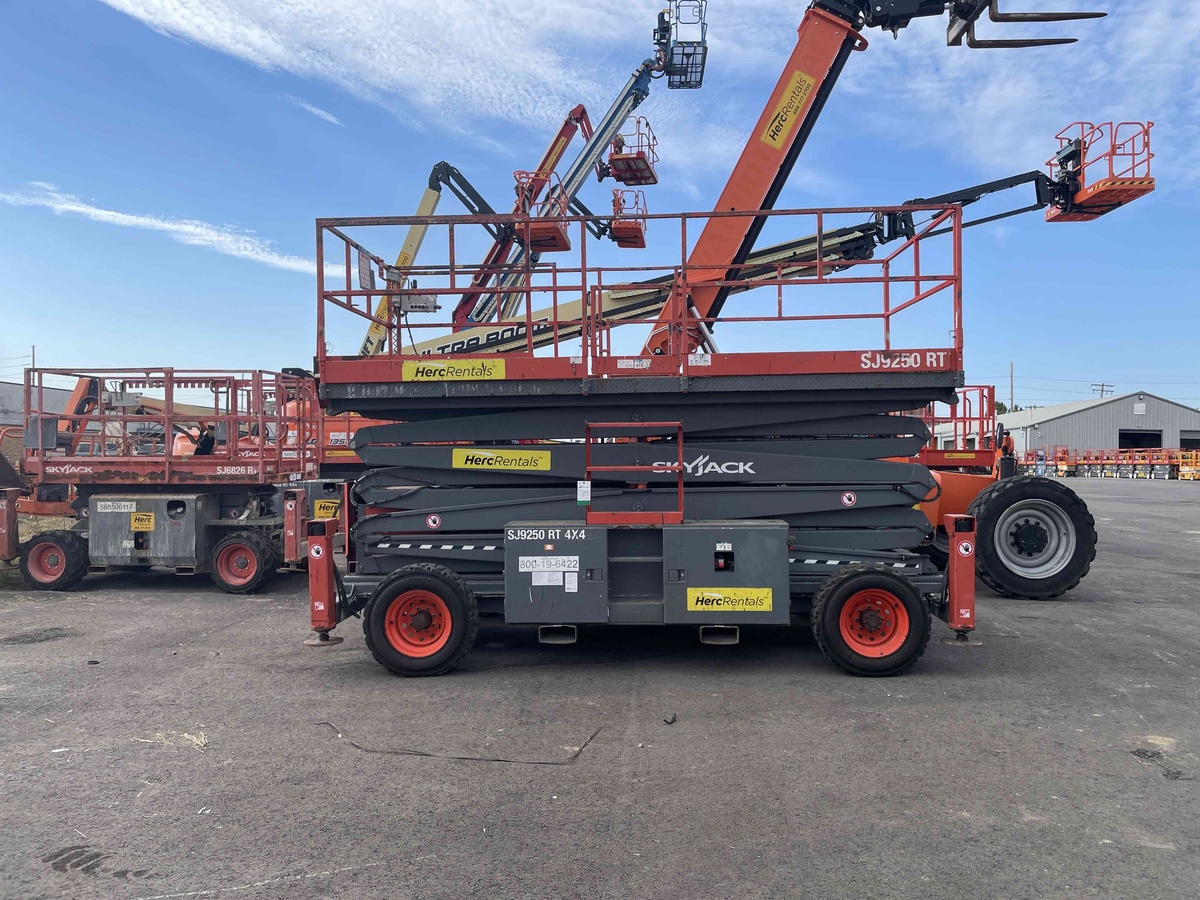2018 Skyjack SJ9250 RT