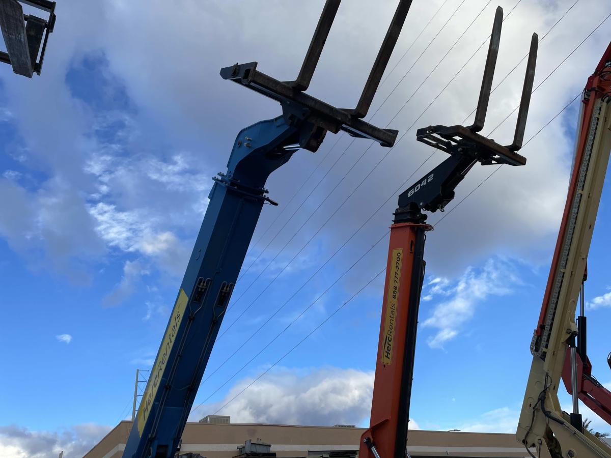 2018 Genie GTH 844