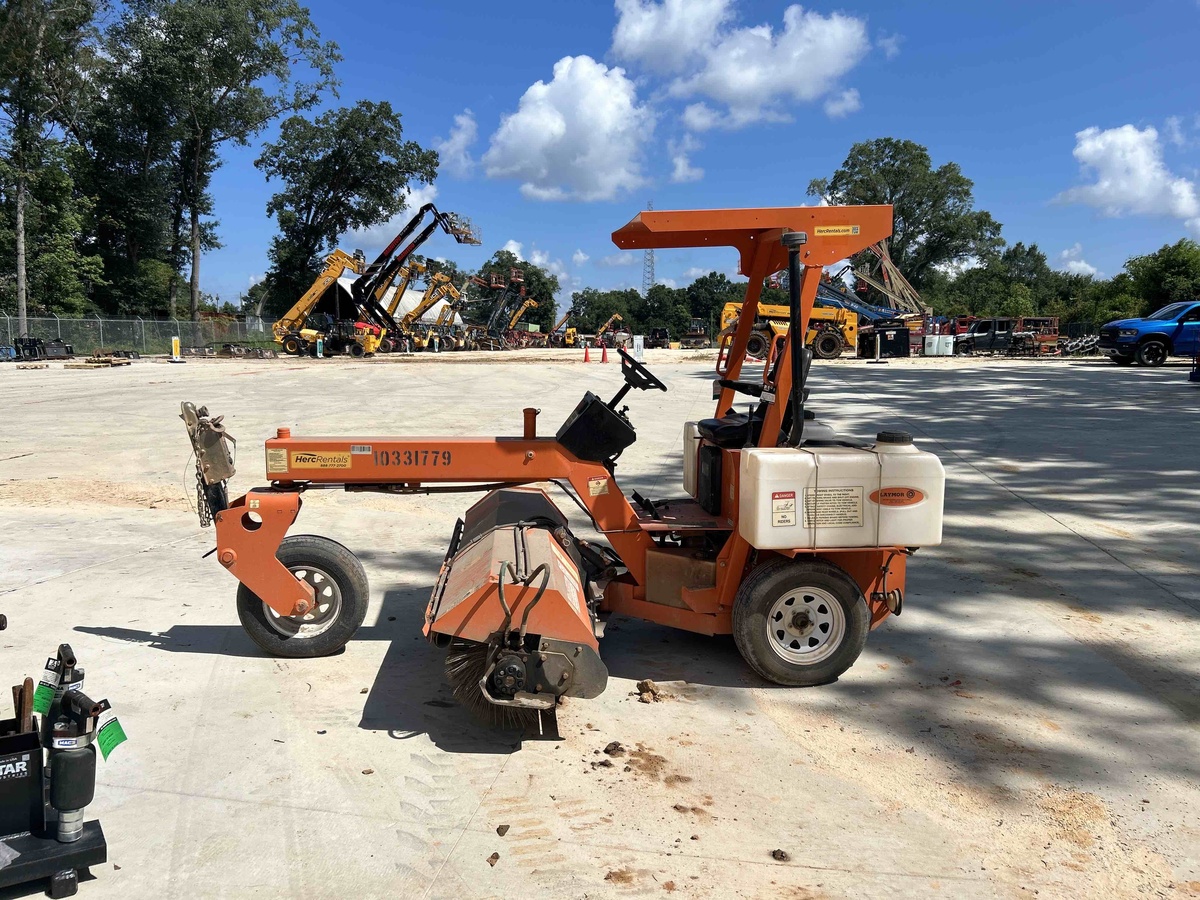 2021 LayMor SM300-2