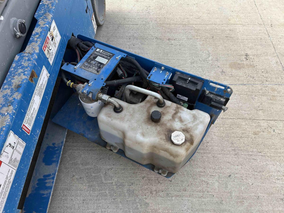 2017 Genie GS-3232-8