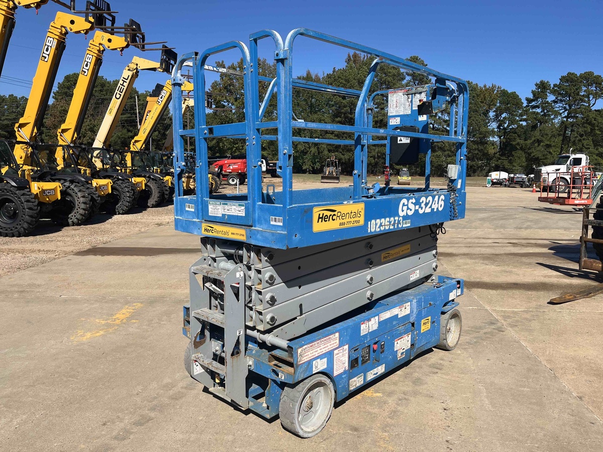 2018 Genie GS-3246-3