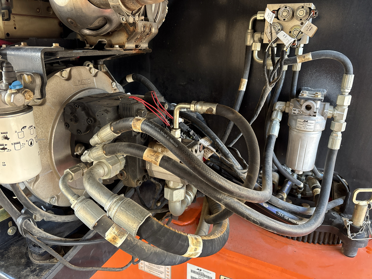 2016 JLG 460SJ-9