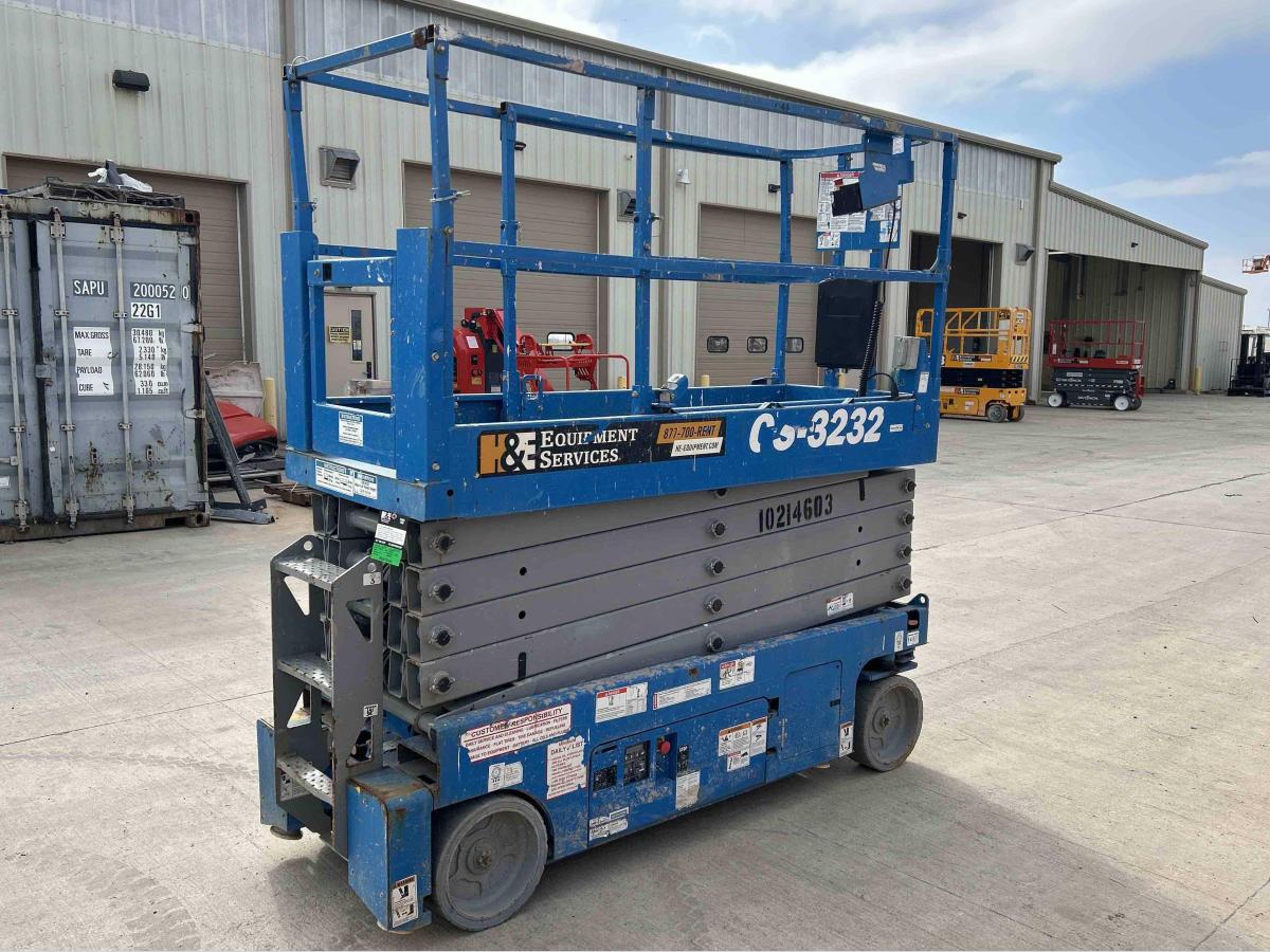 2017 Genie GS-3232-3