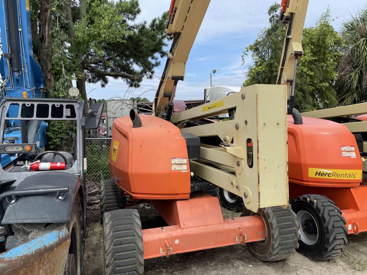 2016 JLG 450AJ