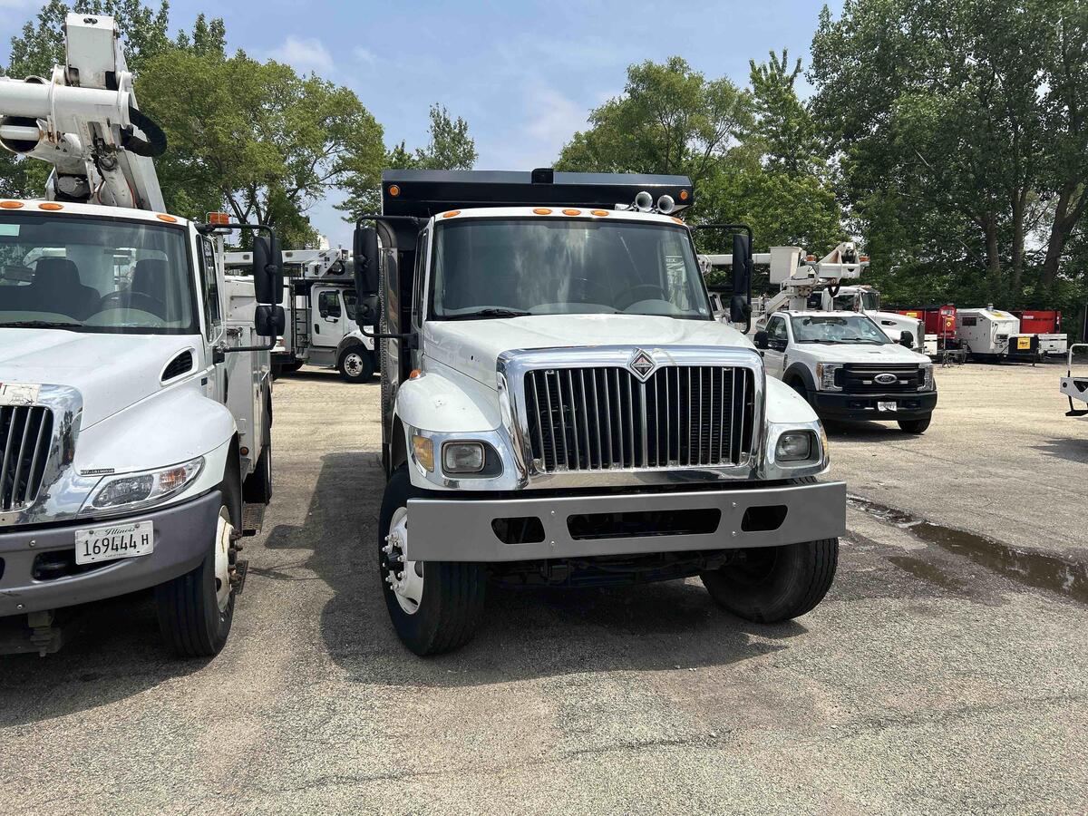 2006 International 7400-2