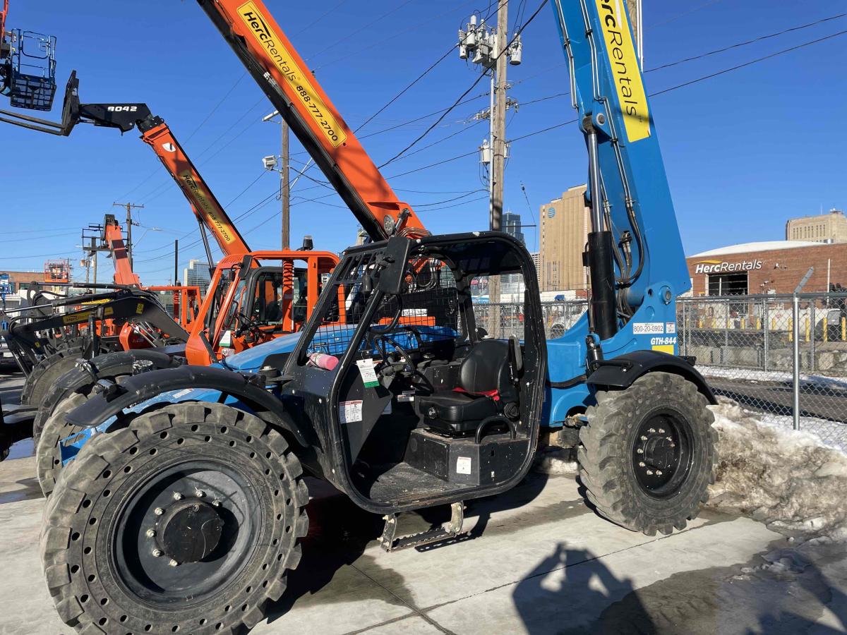 2018 Genie GTH 844