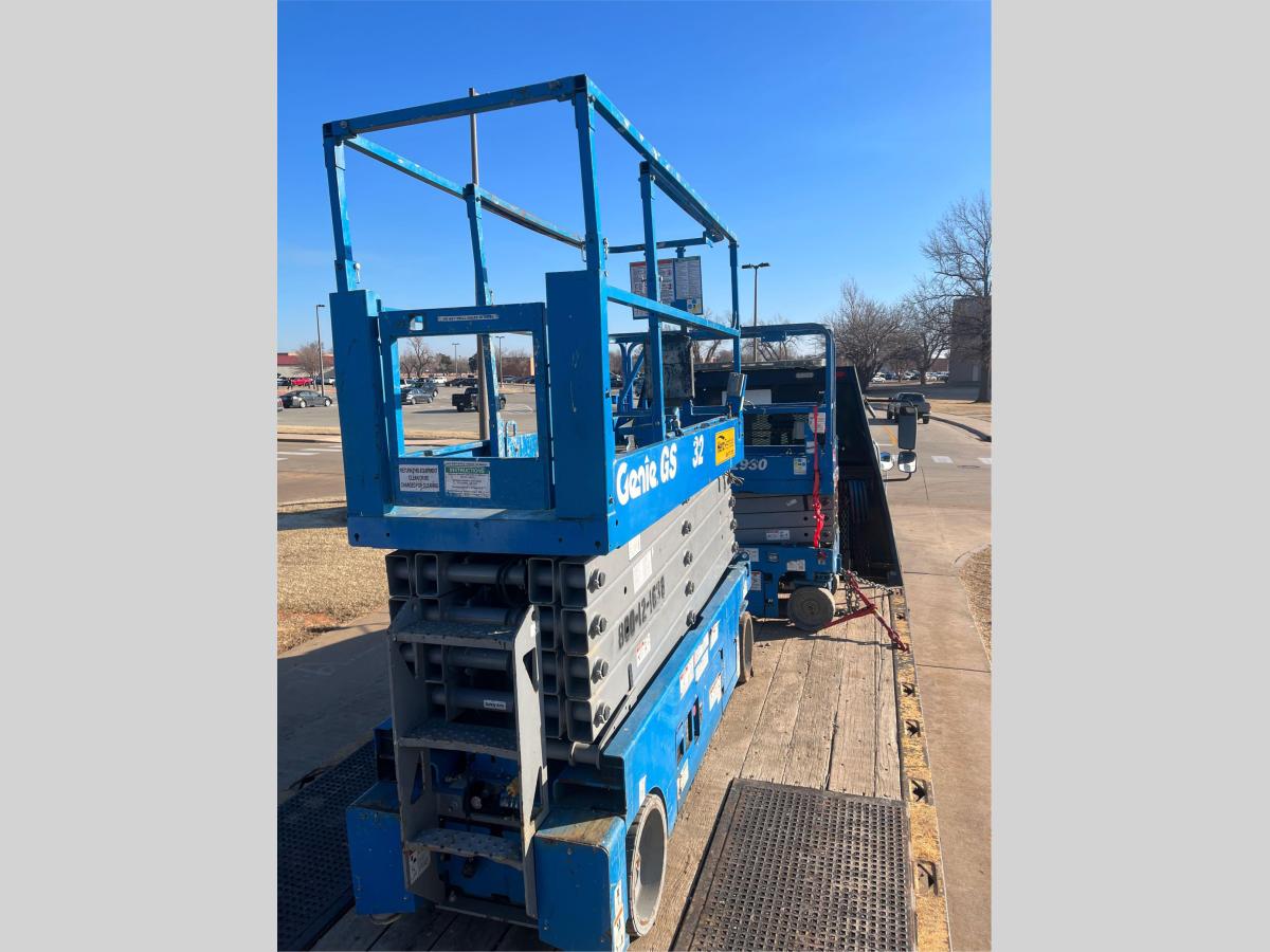 2016 Genie GS-3232