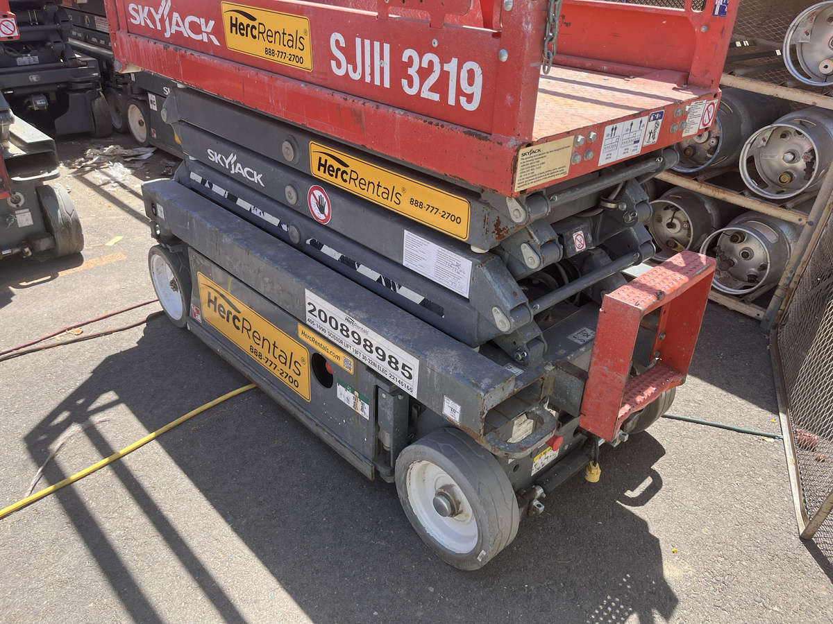 2019 Skyjack SJ3219