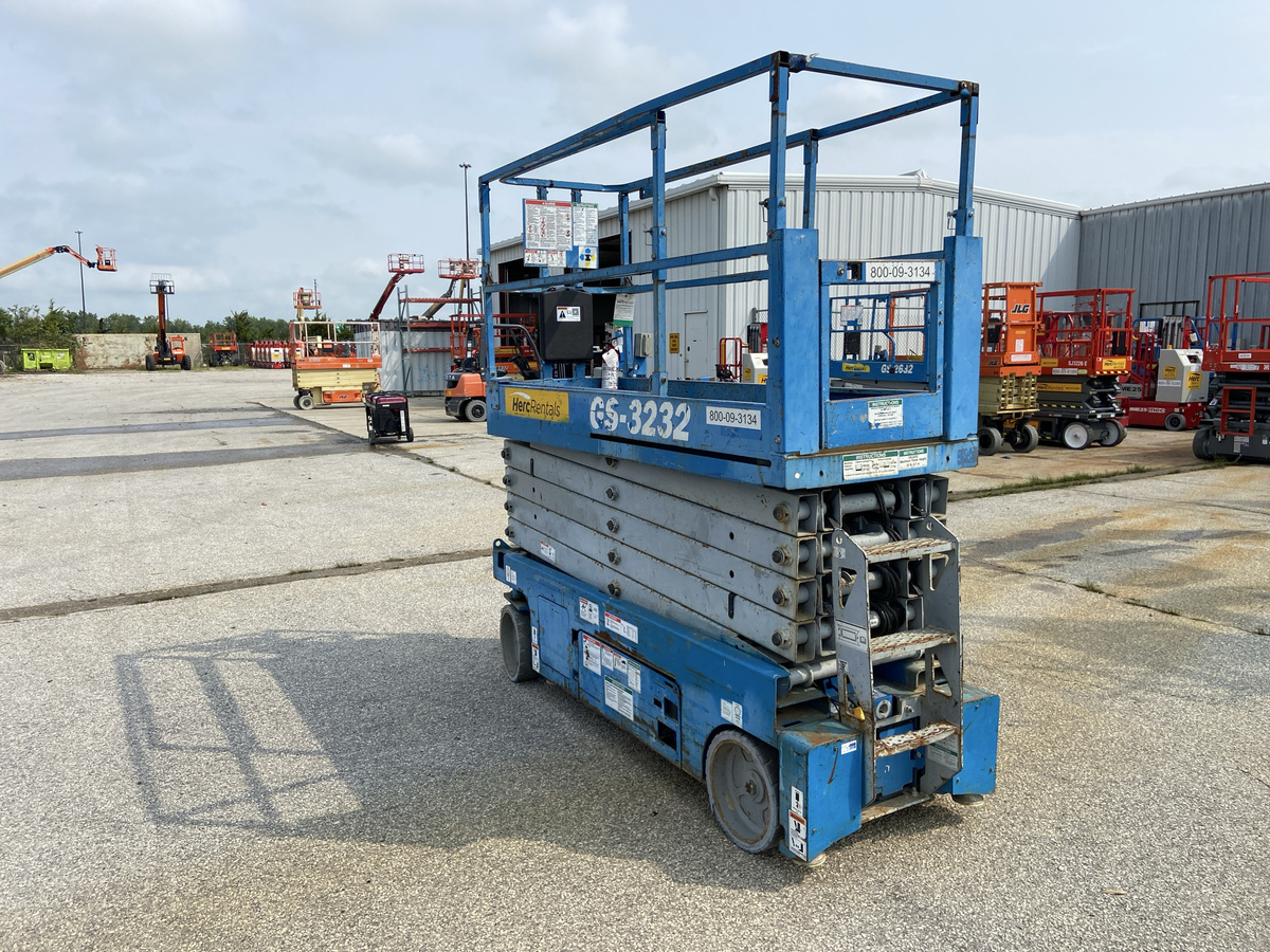 2016 Genie GS-3232-4