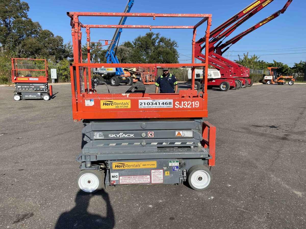 2021 Skyjack SJ3219-3