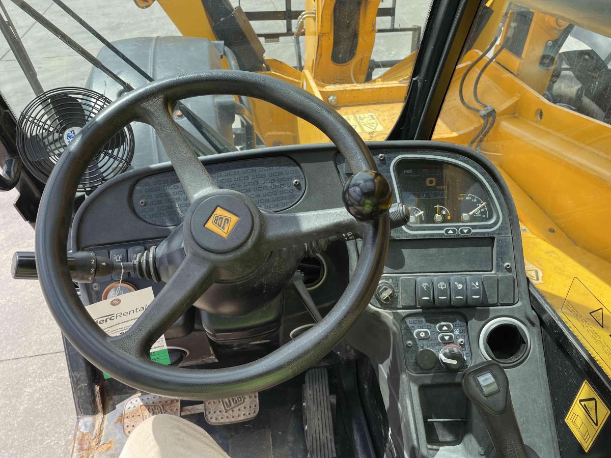 2020 JCB 510-56
